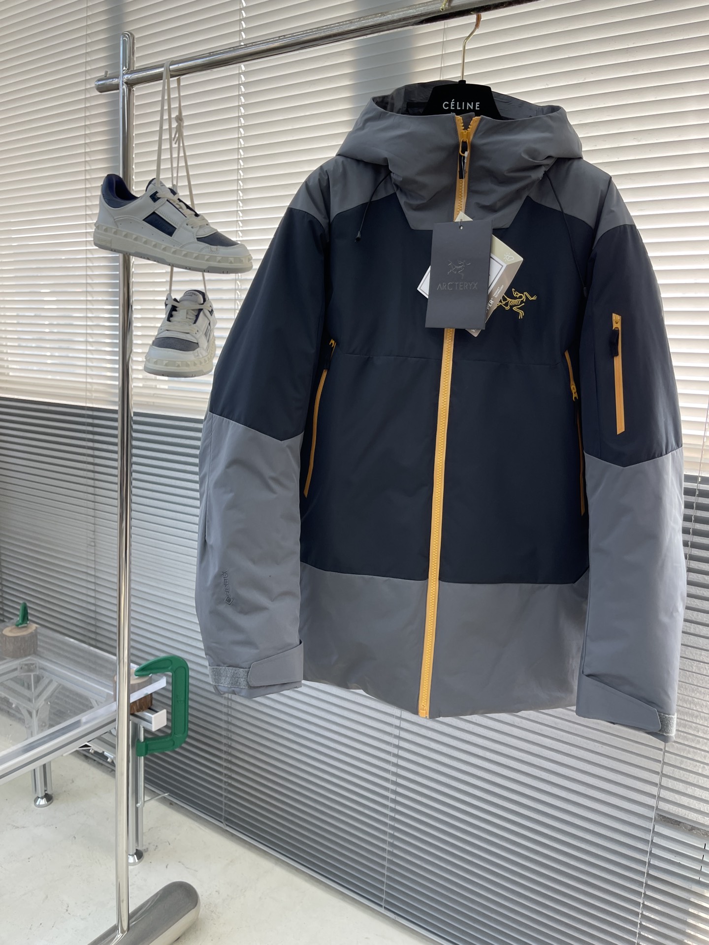 아크테릭스 ARC'TERYX 패딩