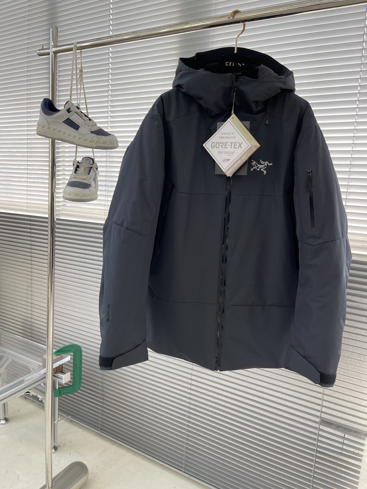 아크테릭스 ARC'TERYX 패딩