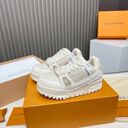 루이비통 LV TRAINER 스니커즈