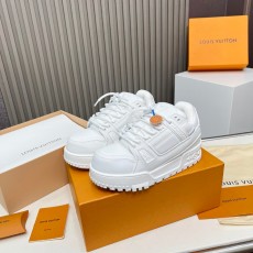 루이비통 LV TRAINER 스니커즈