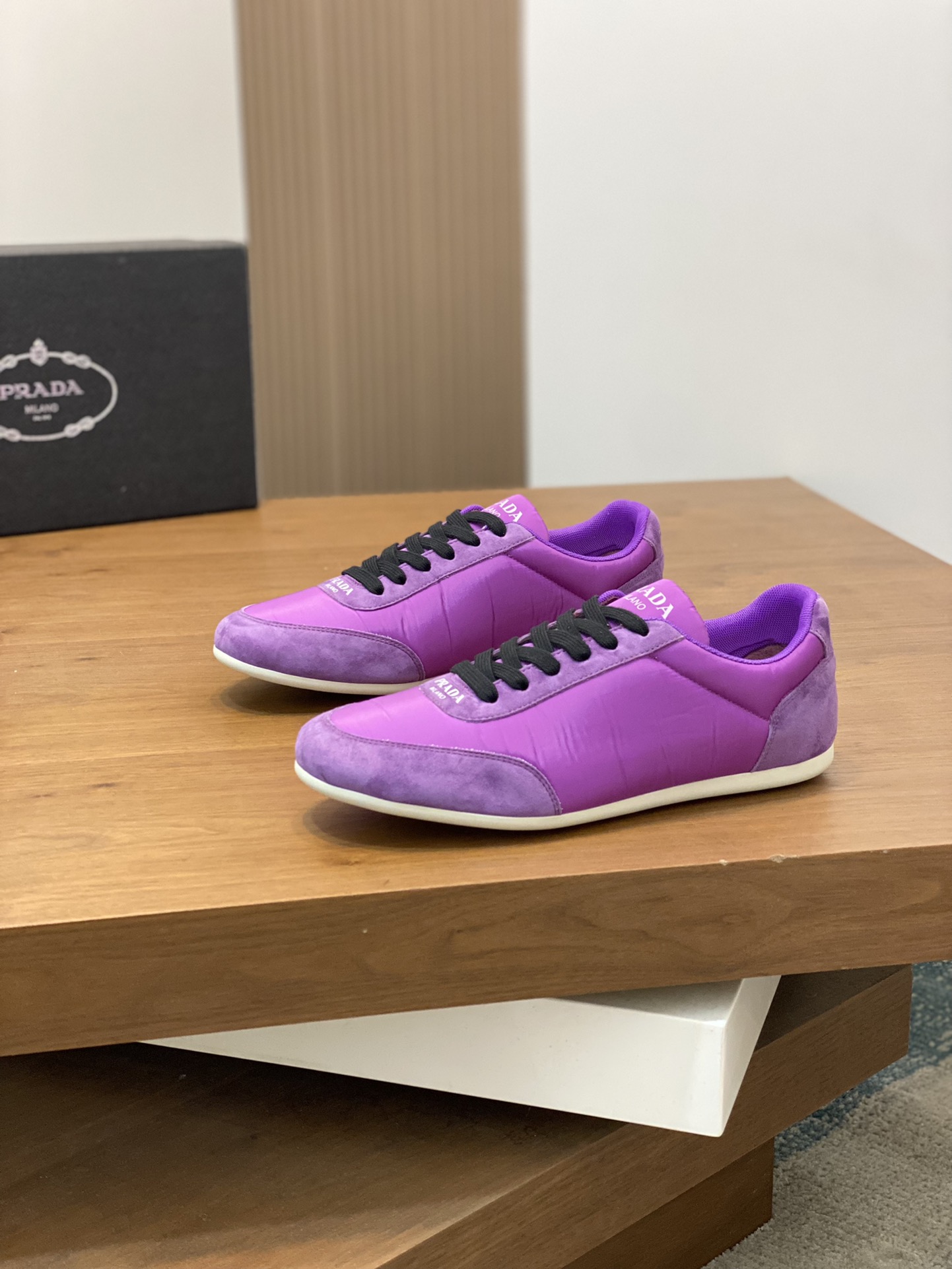 프라다 Prada 스니커즈