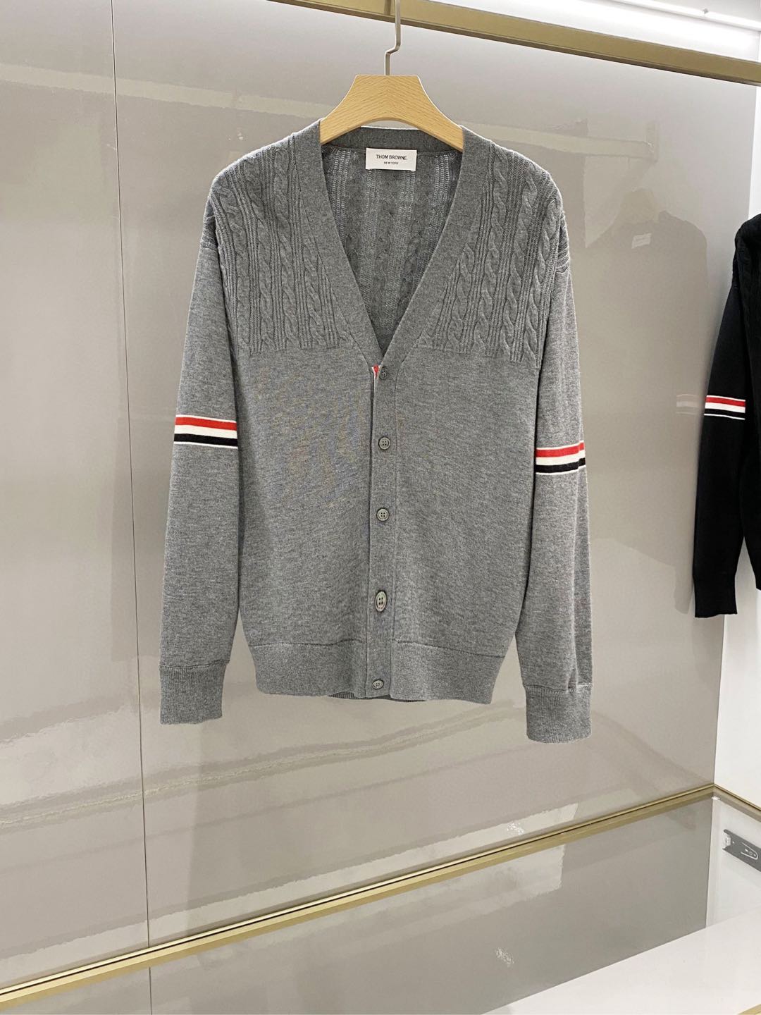 톰브라운 Thom Browne 가디건