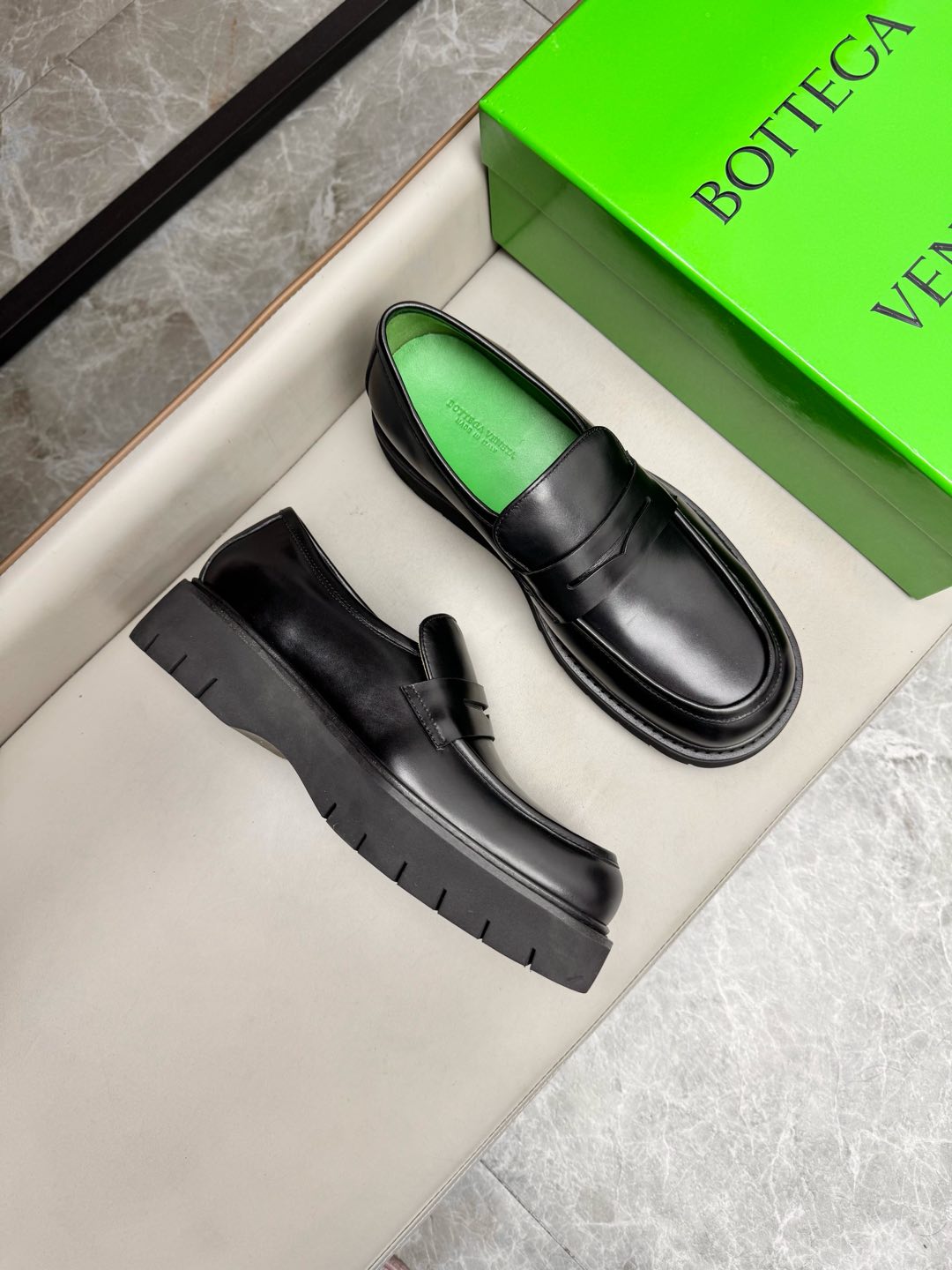 보테가 베네타 Bottega Veneta 구두