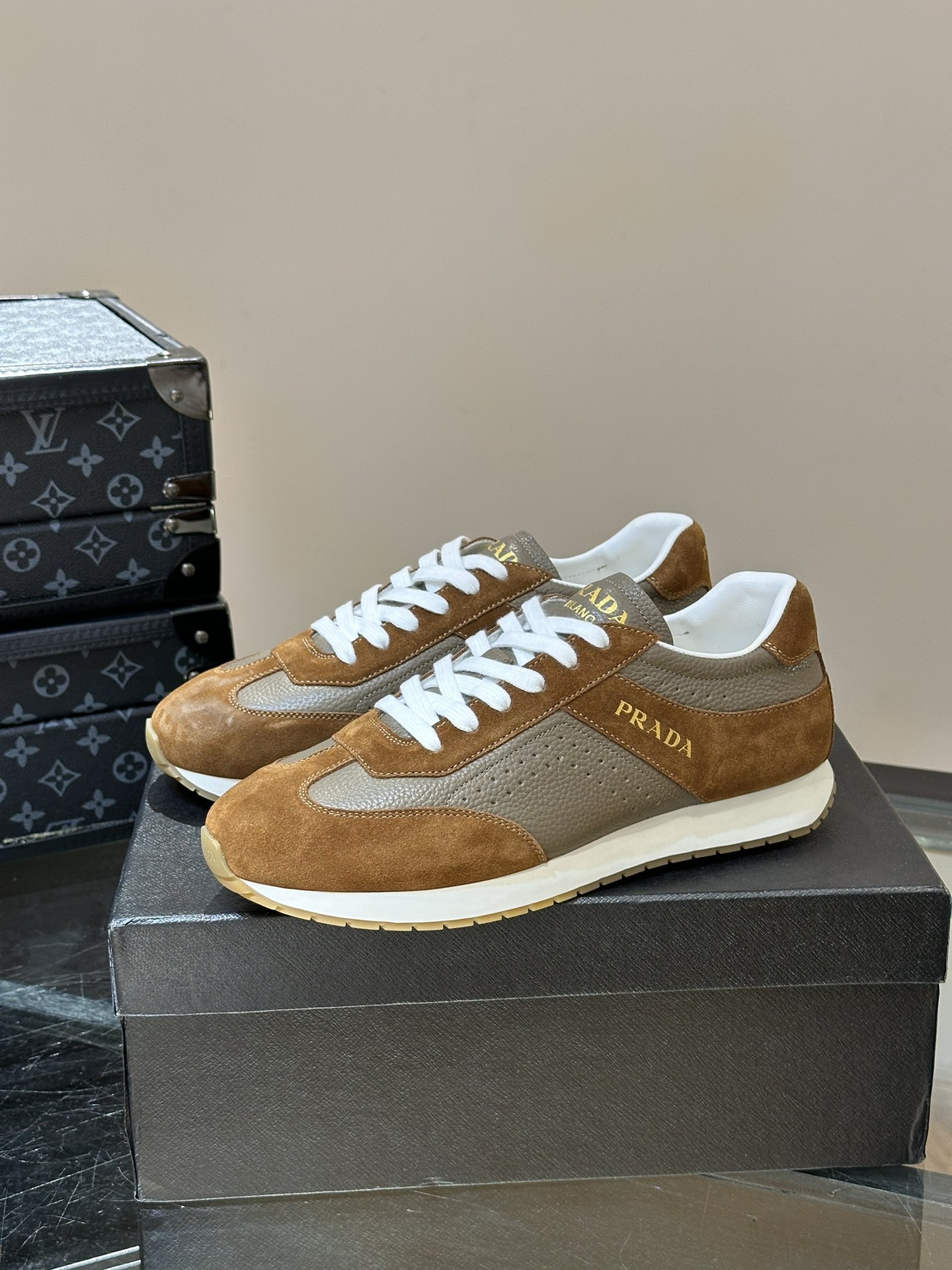 프라다 Prada 스니커즈