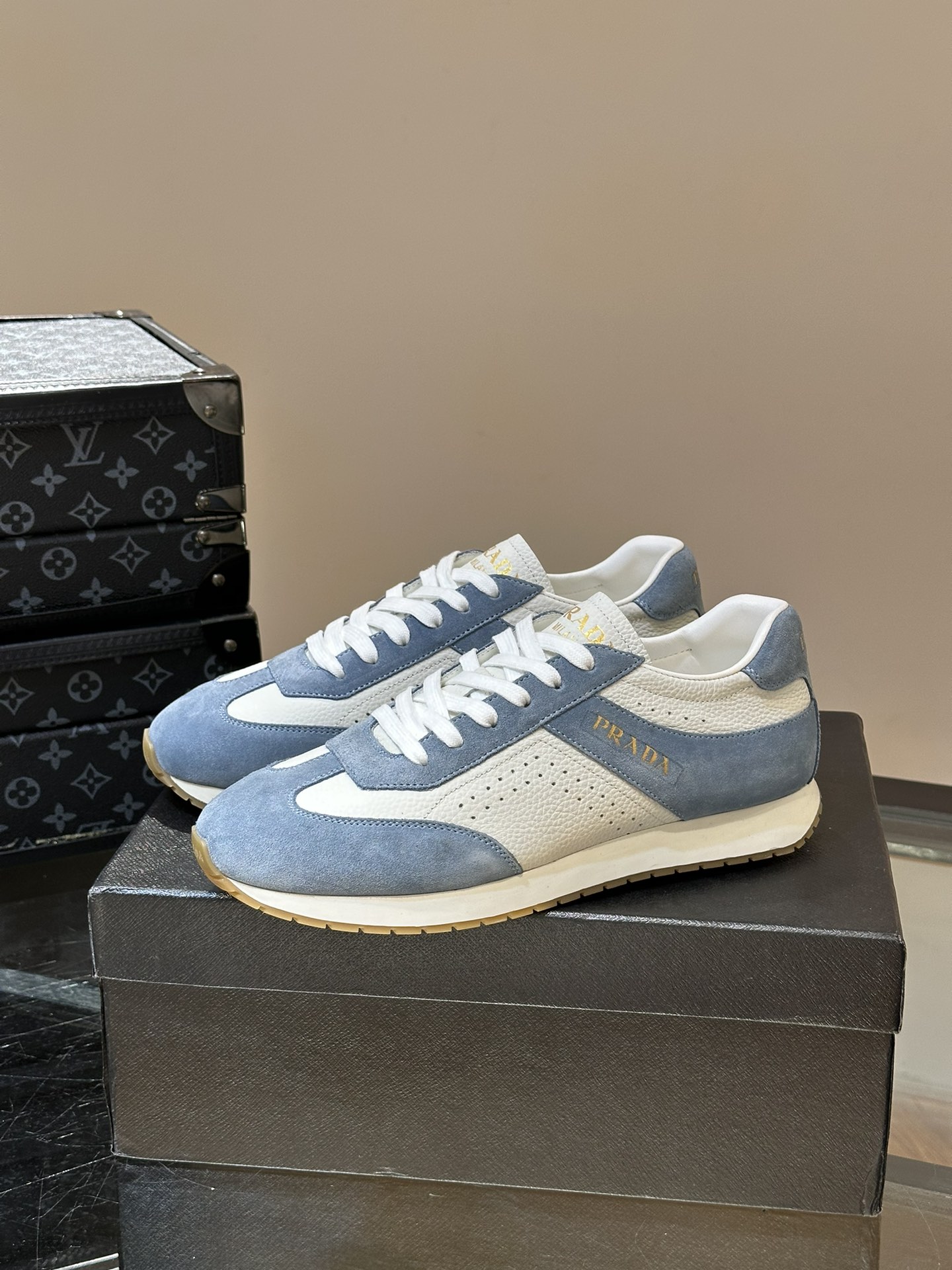 프라다 Prada 스니커즈