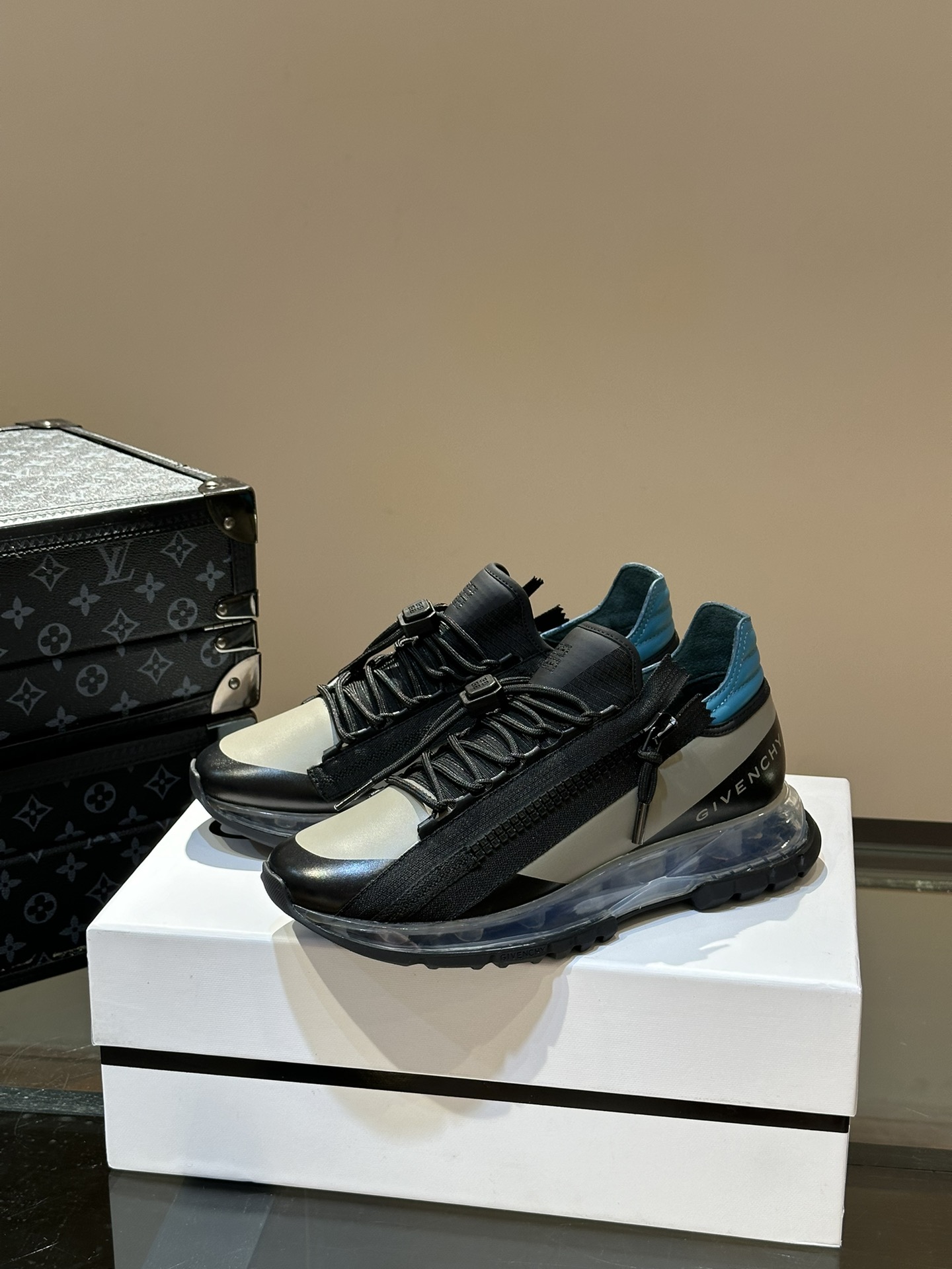 지방시 Givenchy 스니커즈