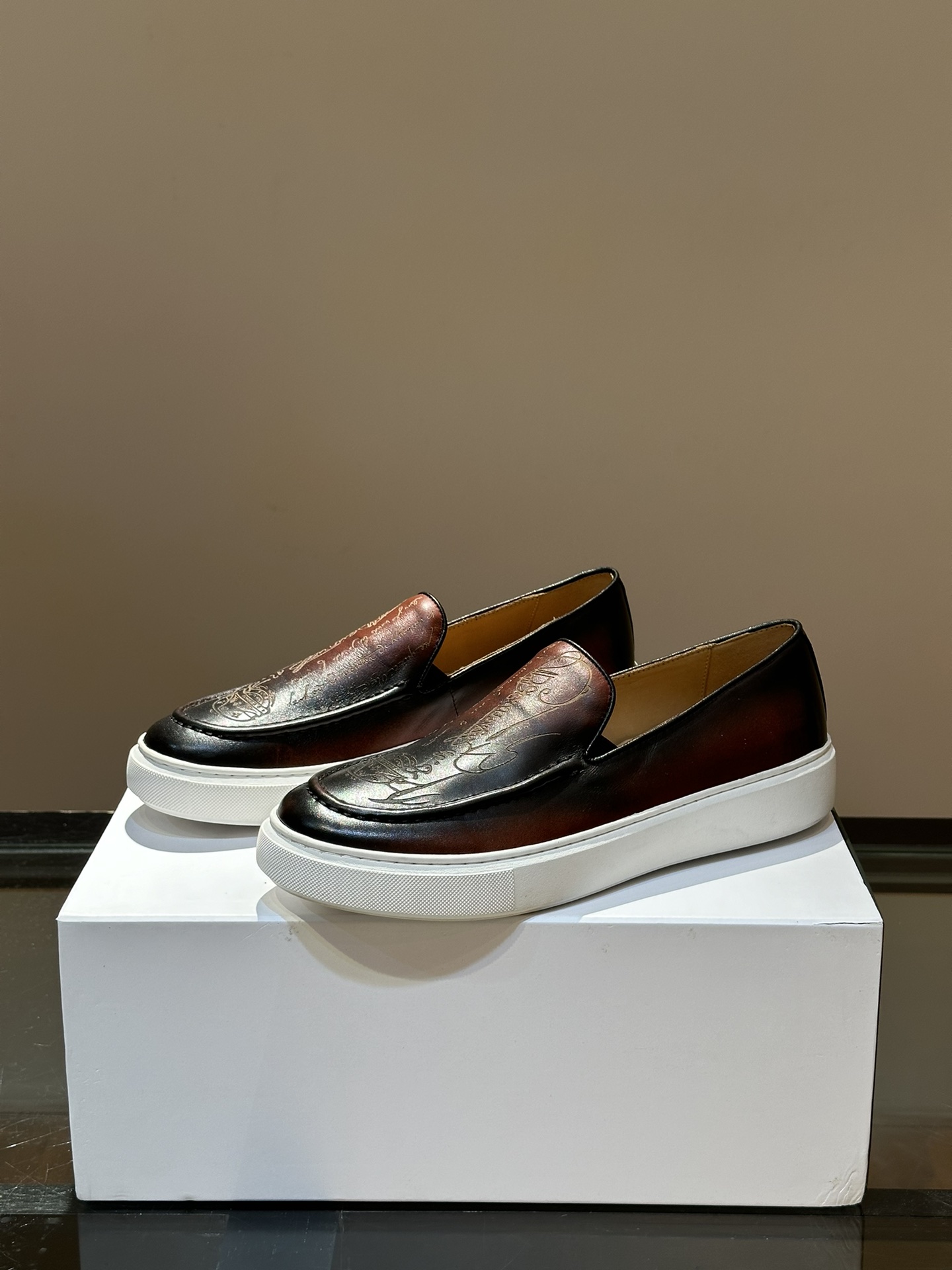 벨루티 Berluti 스니커즈