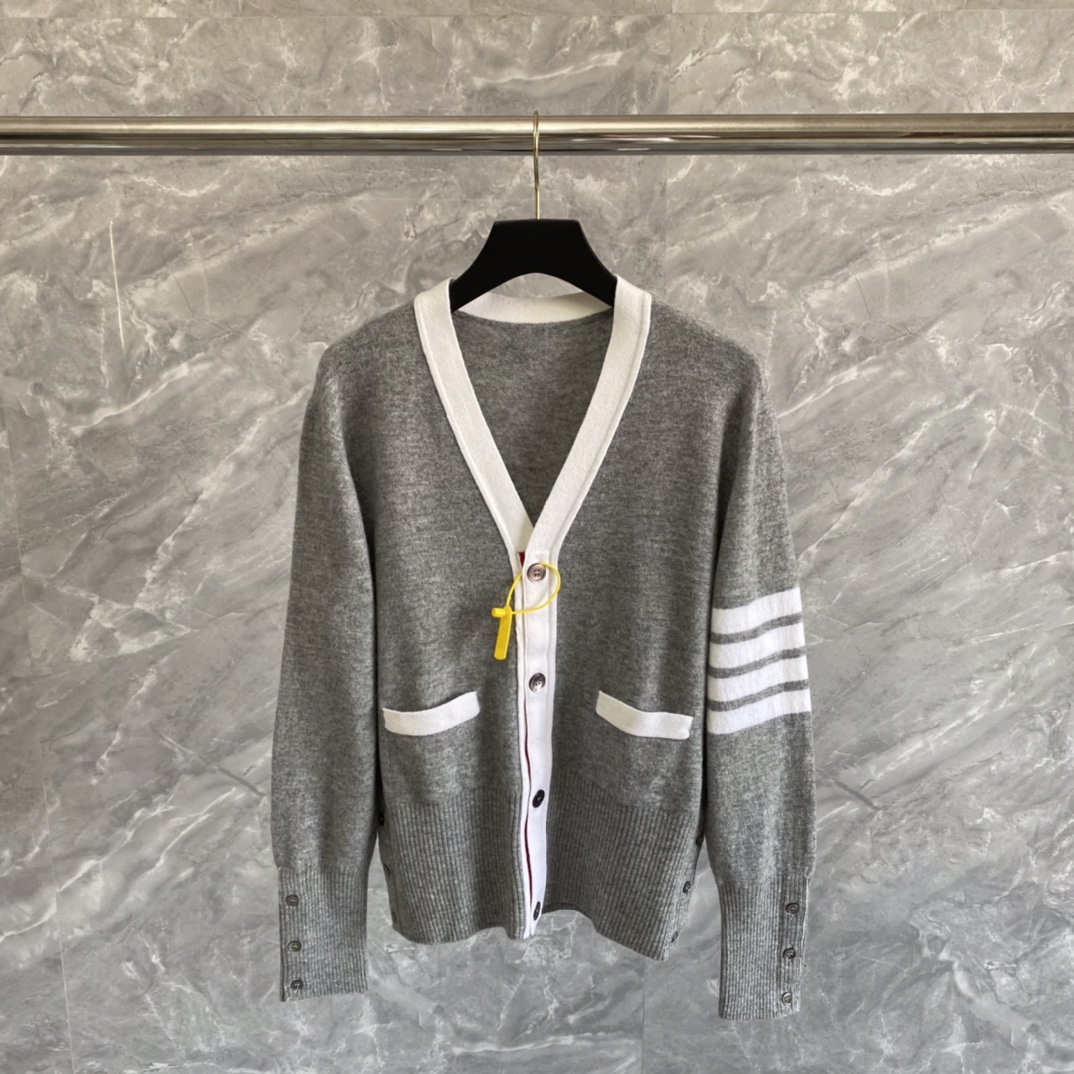 톰브라운 Thom Browne 가디건