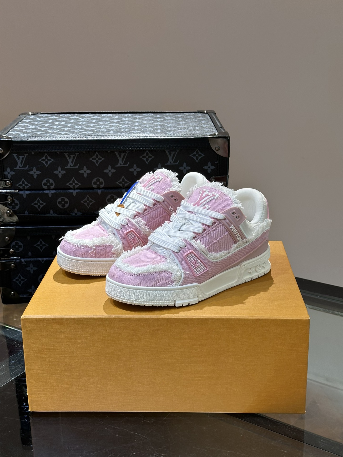 루이비통 LV TRAINER 스니커즈