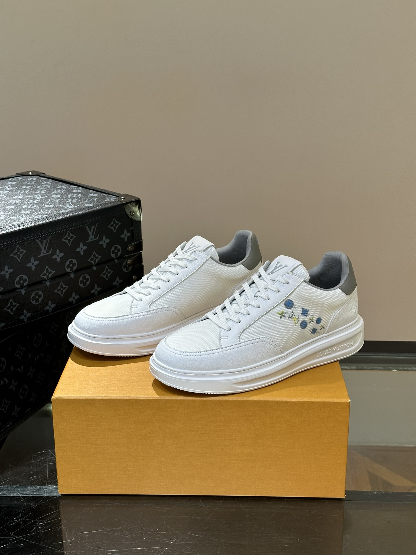 루이비통 Louis Vuitton 스니커즈