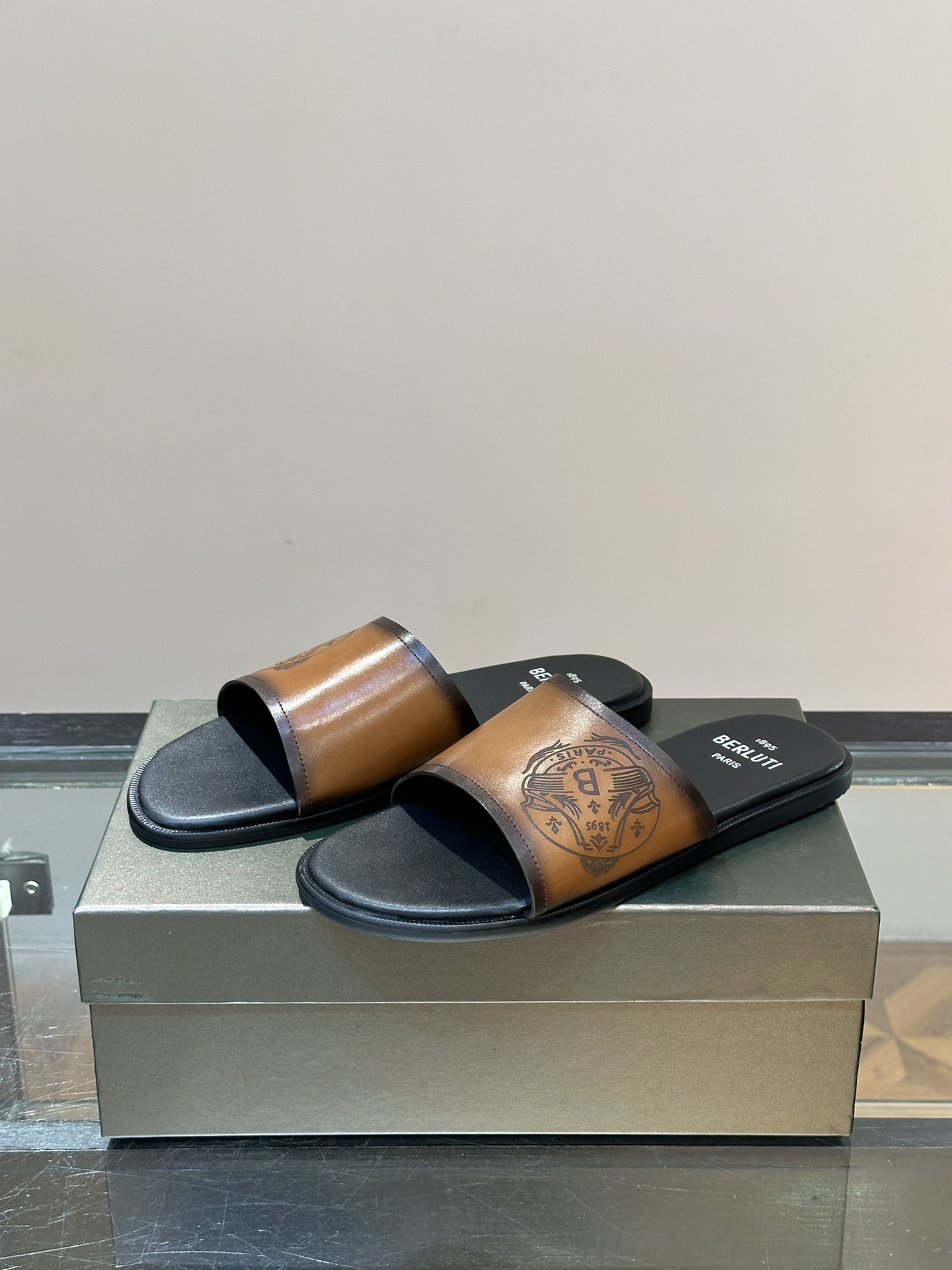 벨루티 Berluti 슬리퍼