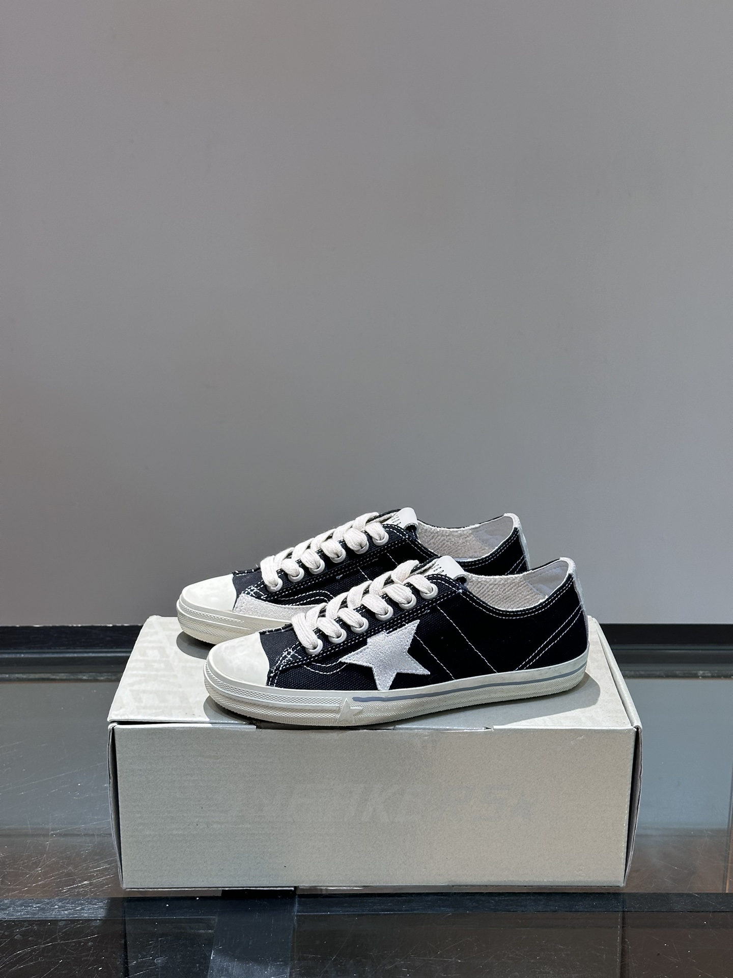 골든구스 Golden Goose 스니커즈