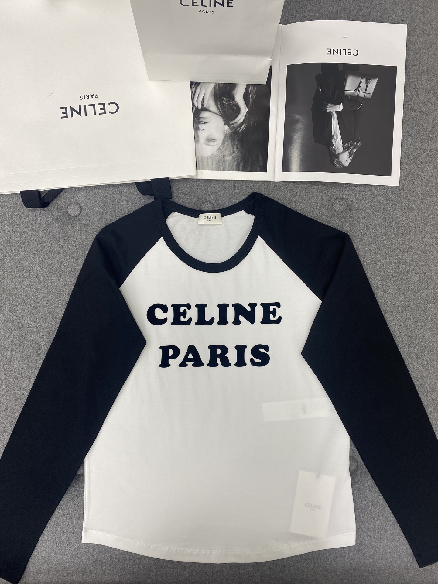 셀린느 CELINE 긴팔 티셔츠