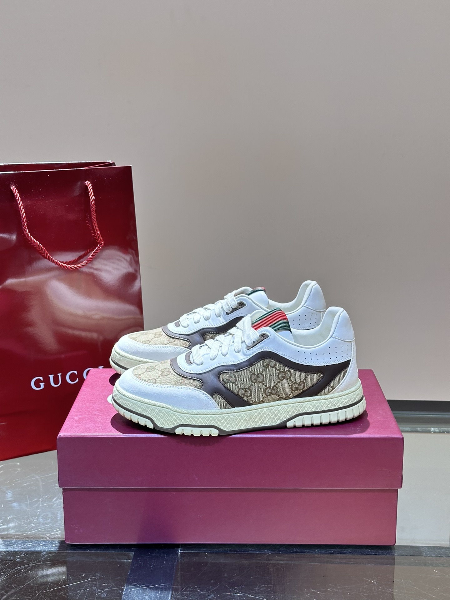 구찌 Gucci 스니커즈