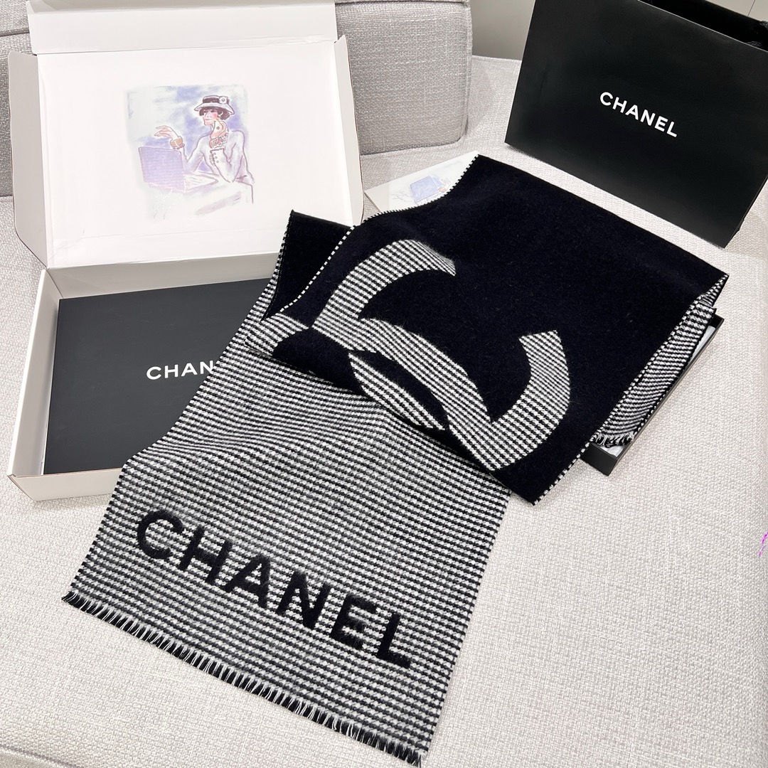 샤넬 CHANEL 스카프 180×45CM