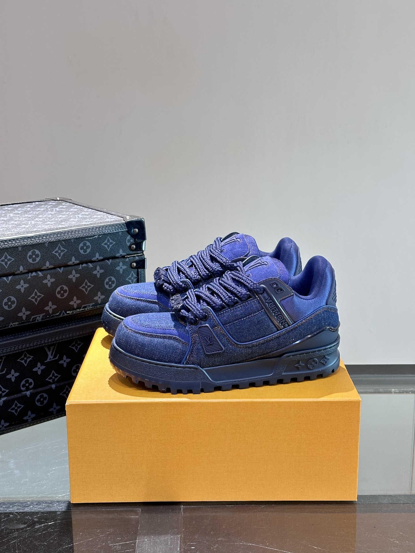 루이비통 LV TRAINER 스니커즈