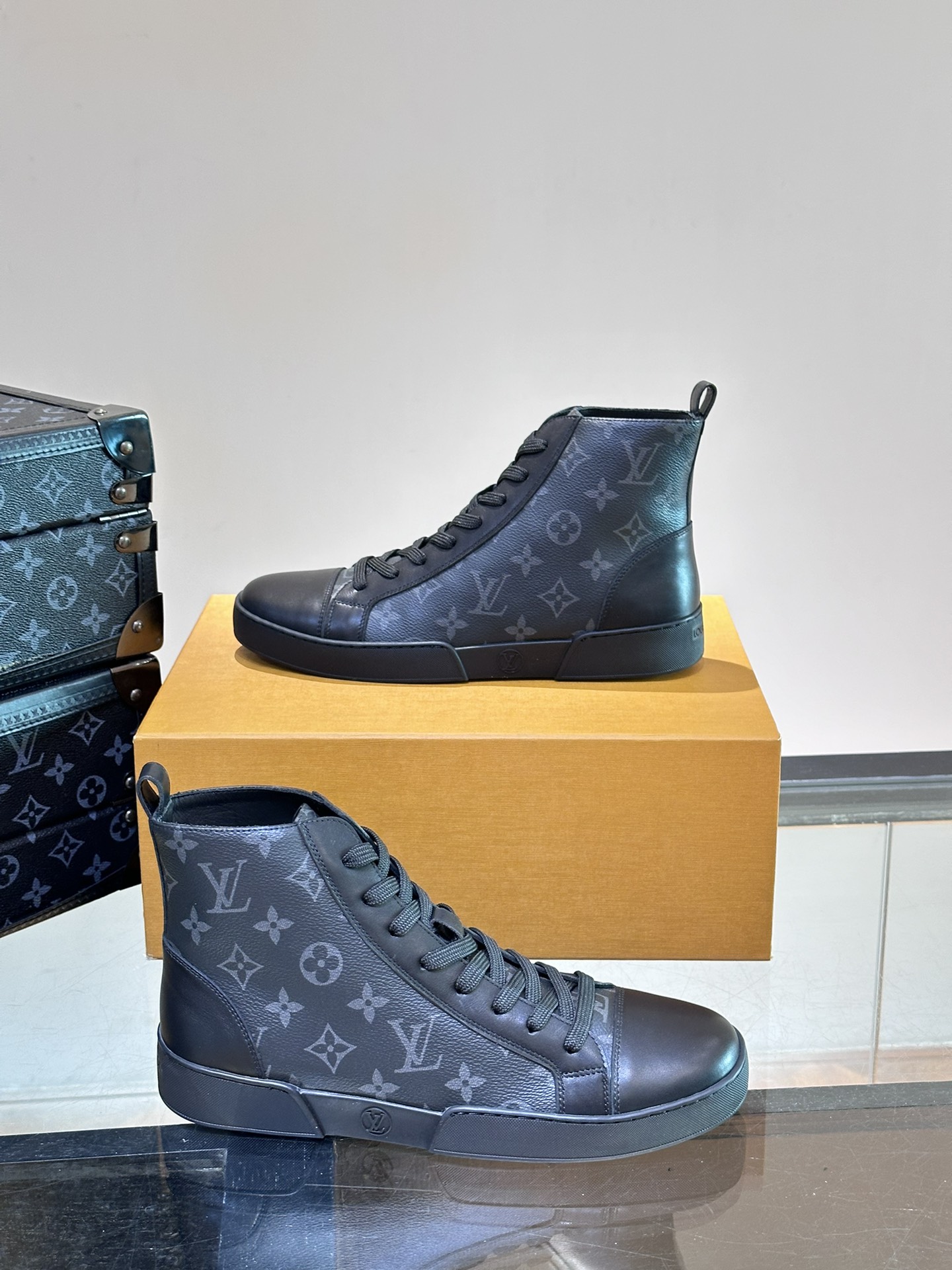 루이비통 Louis Vuitton 스니커즈