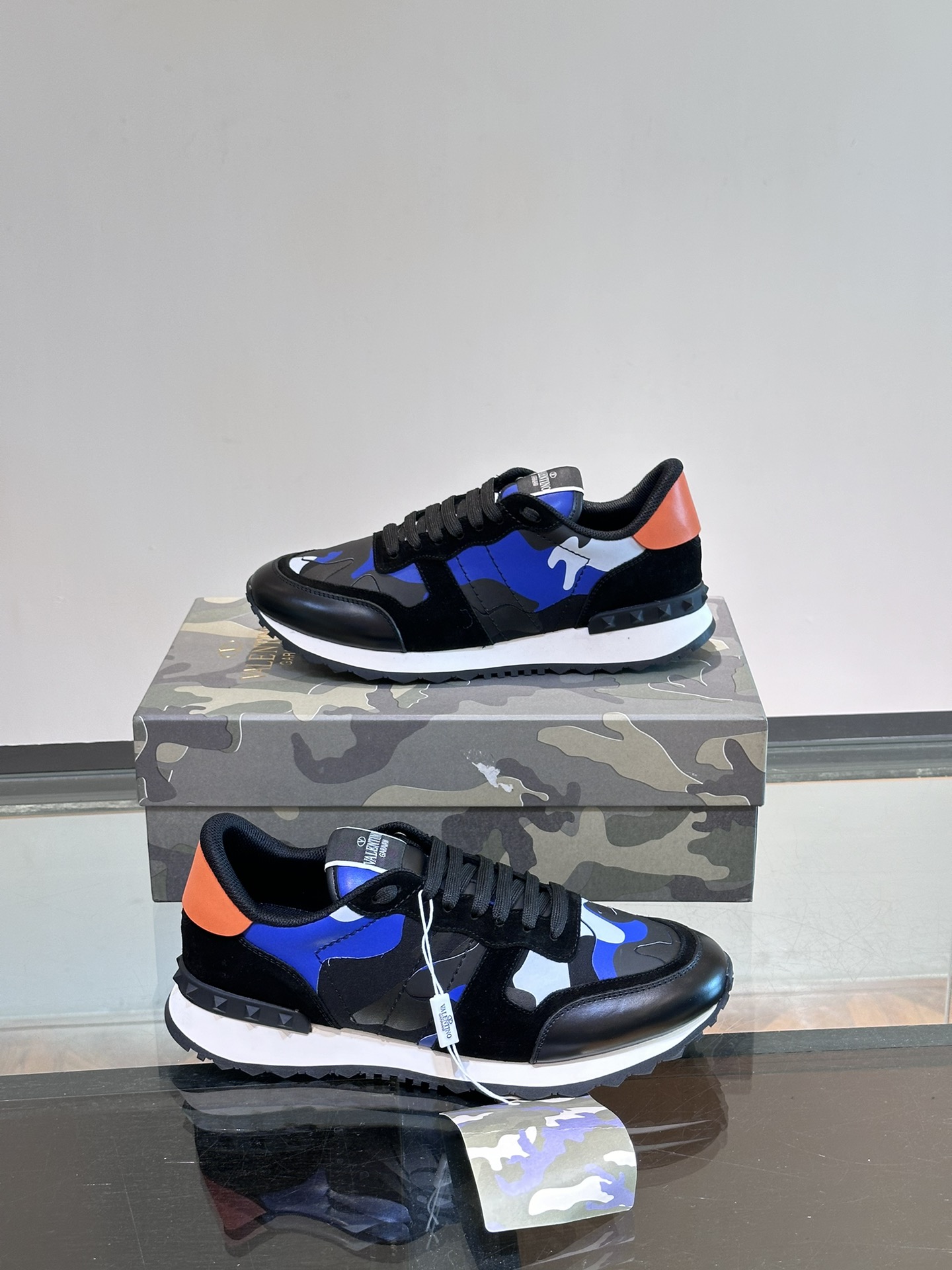 발렌티노 Valentino 스니커즈