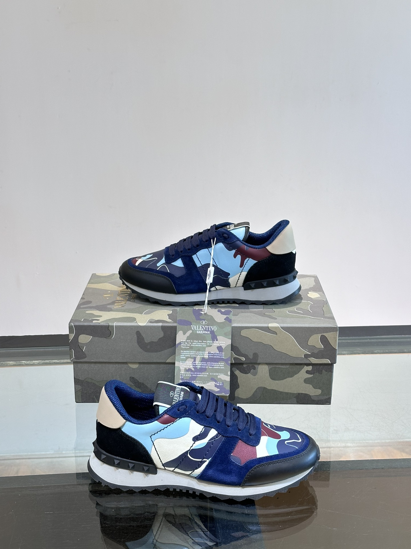 발렌티노 Valentino 스니커즈
