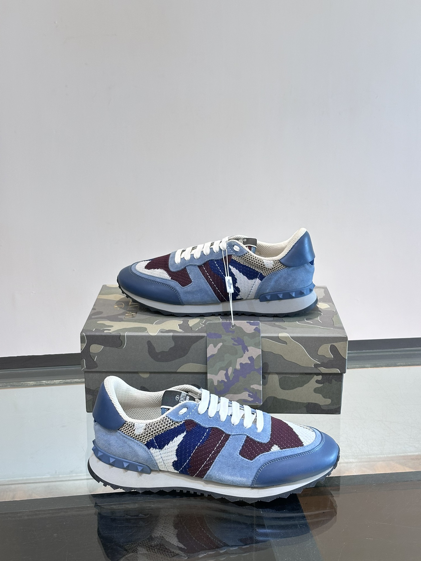 발렌티노 Valentino 스니커즈