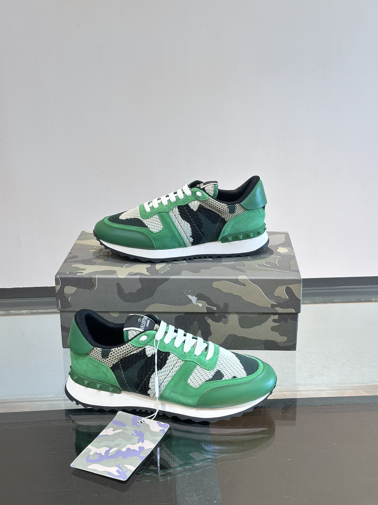 발렌티노 Valentino 스니커즈