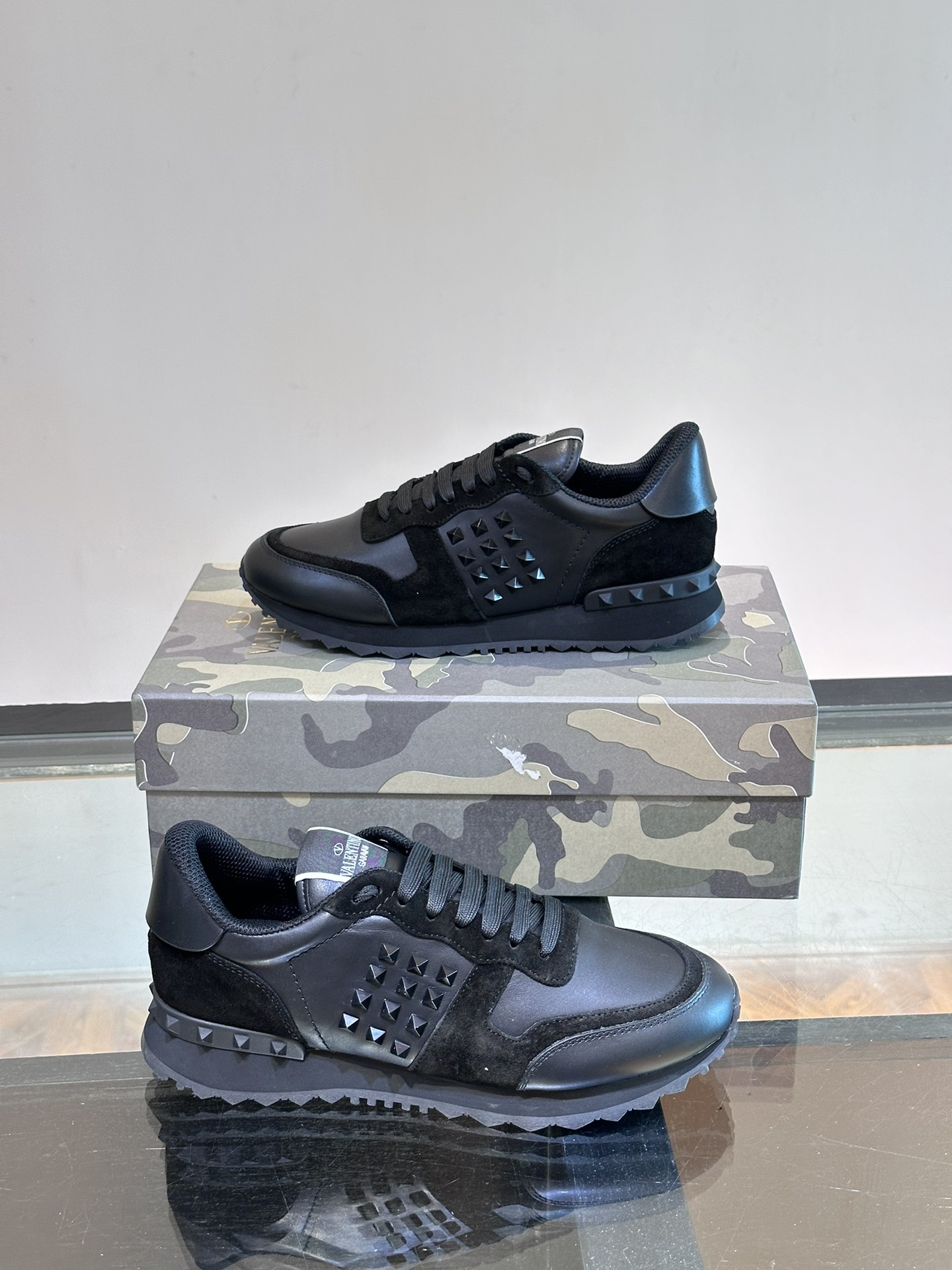 발렌티노 Valentino 스니커즈