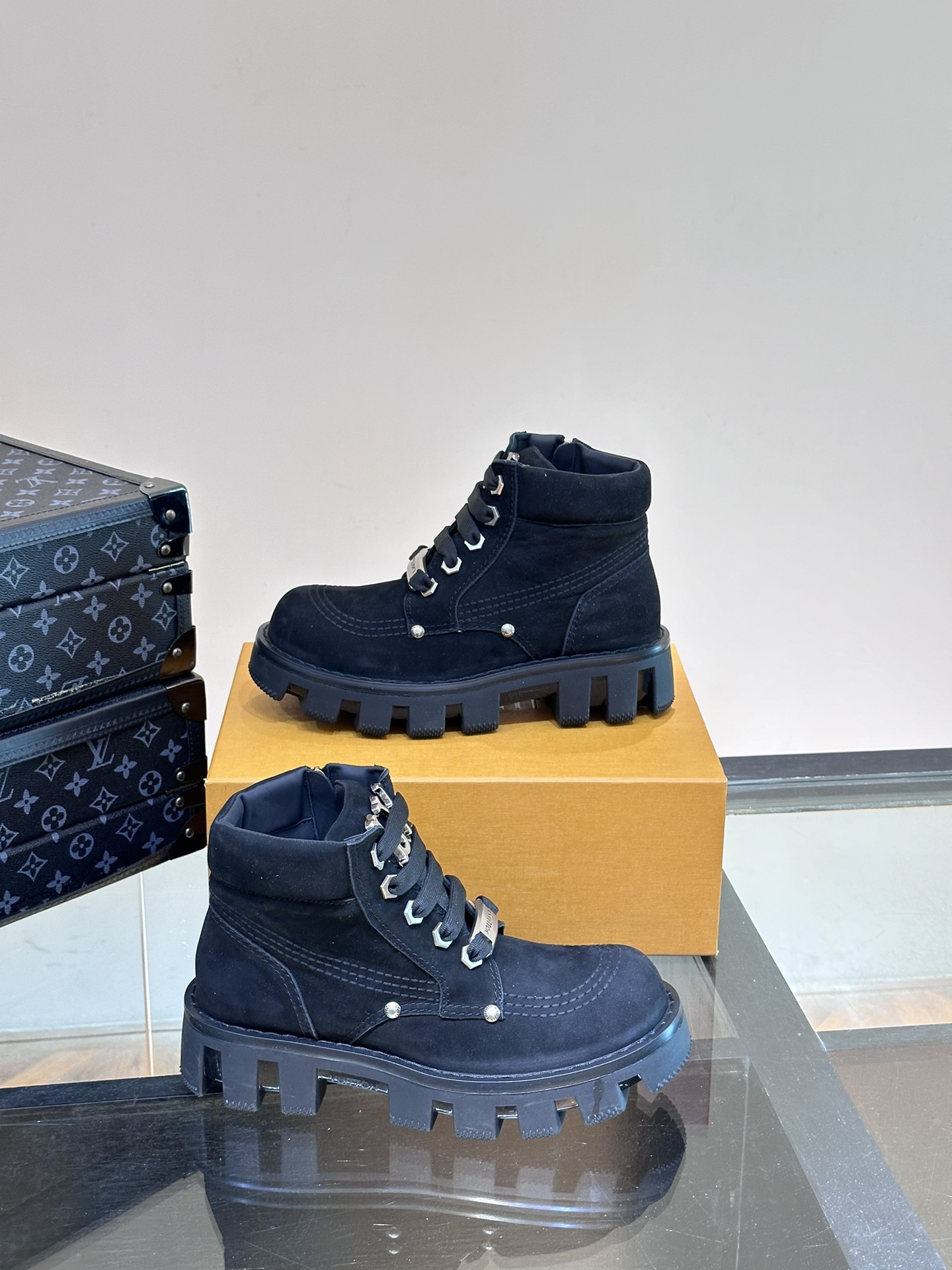 루이비통 LV Checker 부츠