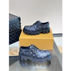 루이비통 LV Checker 더비 슈즈