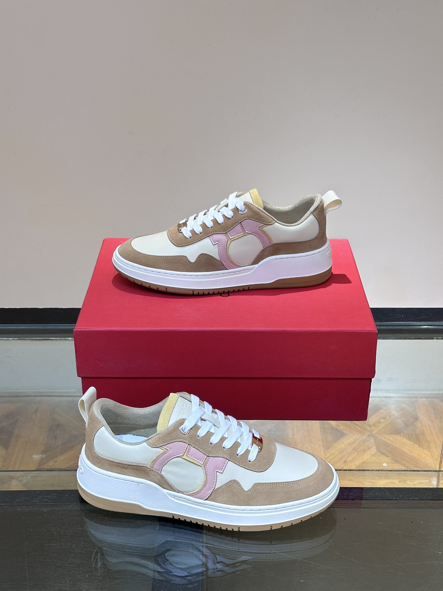 에르메스 Hermes 스니커즈