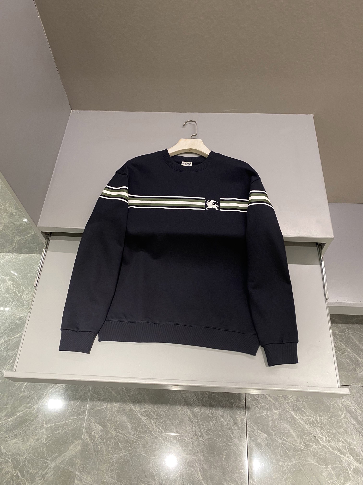 버버리 Burberry 라운드 맨투맨