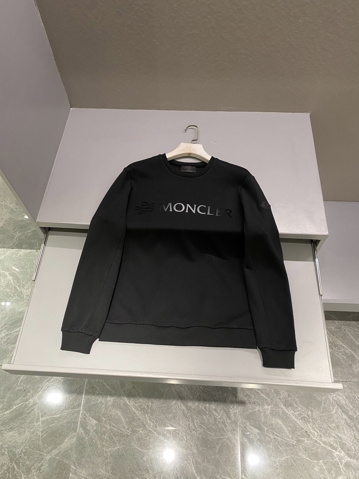 몽클레어 Moncler 맨투맨