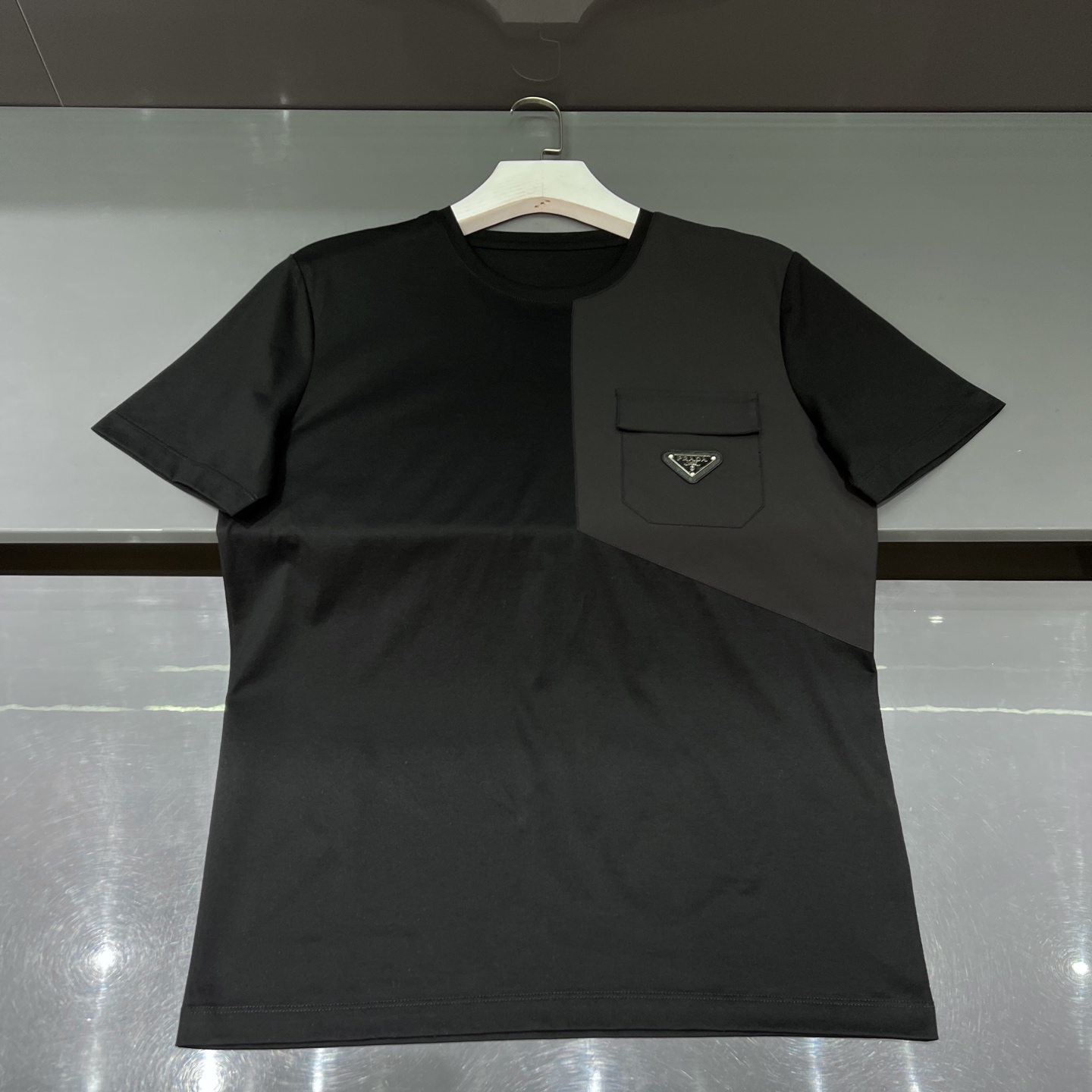 프라다 Prada 반팔 티셔츠