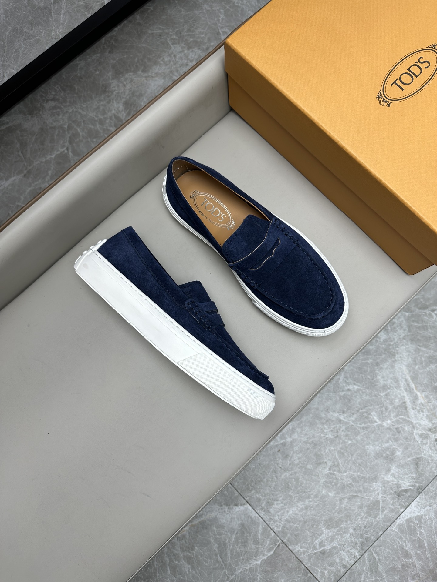 토즈 TOD'S 스니커즈
