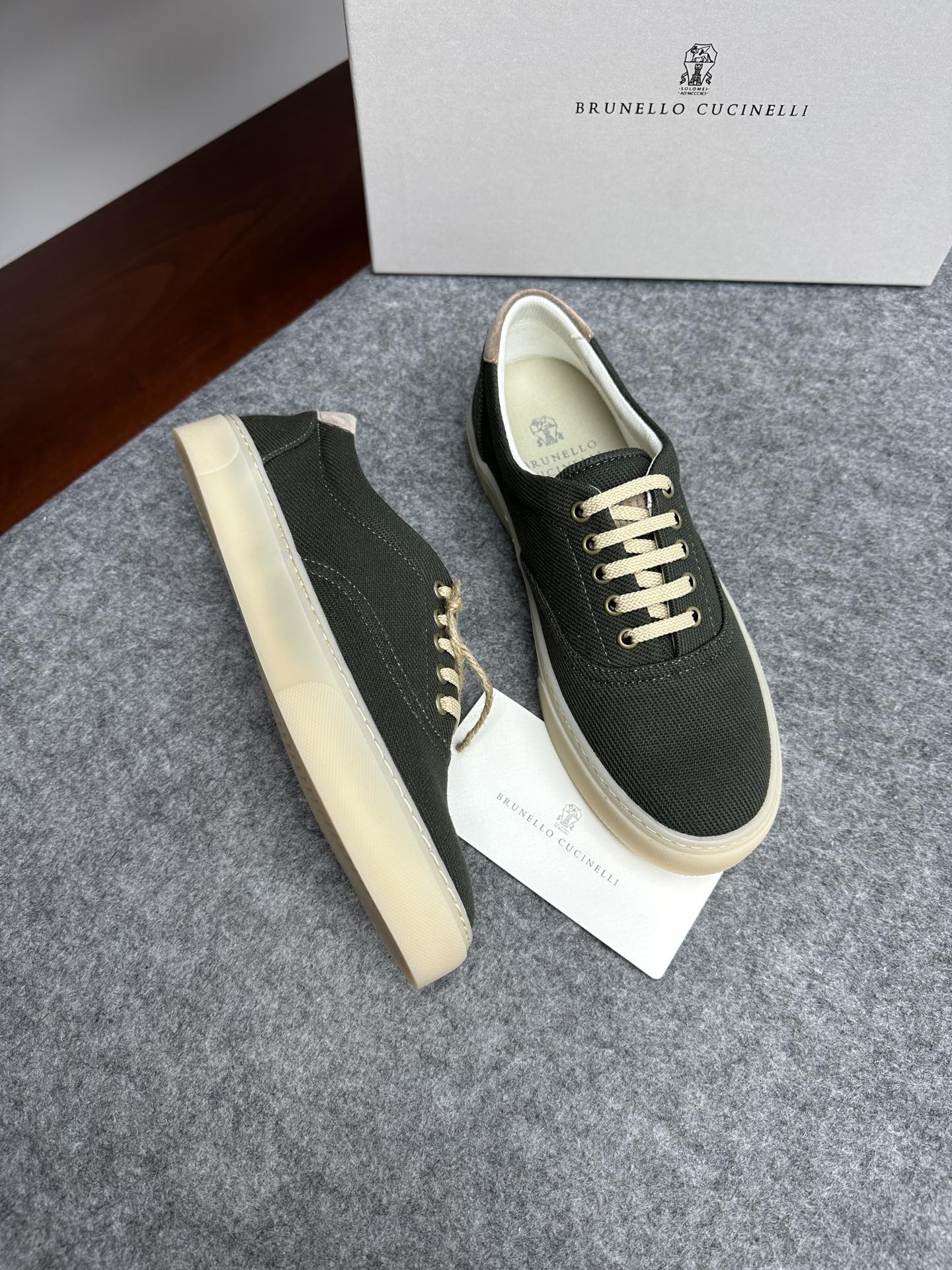 브루넬로 쿠치넬리 Brunello Cucinelli 스니커즈