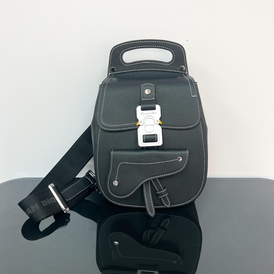 디올 Dior Mini Gallop Sling Bag Grained Calfskin Black