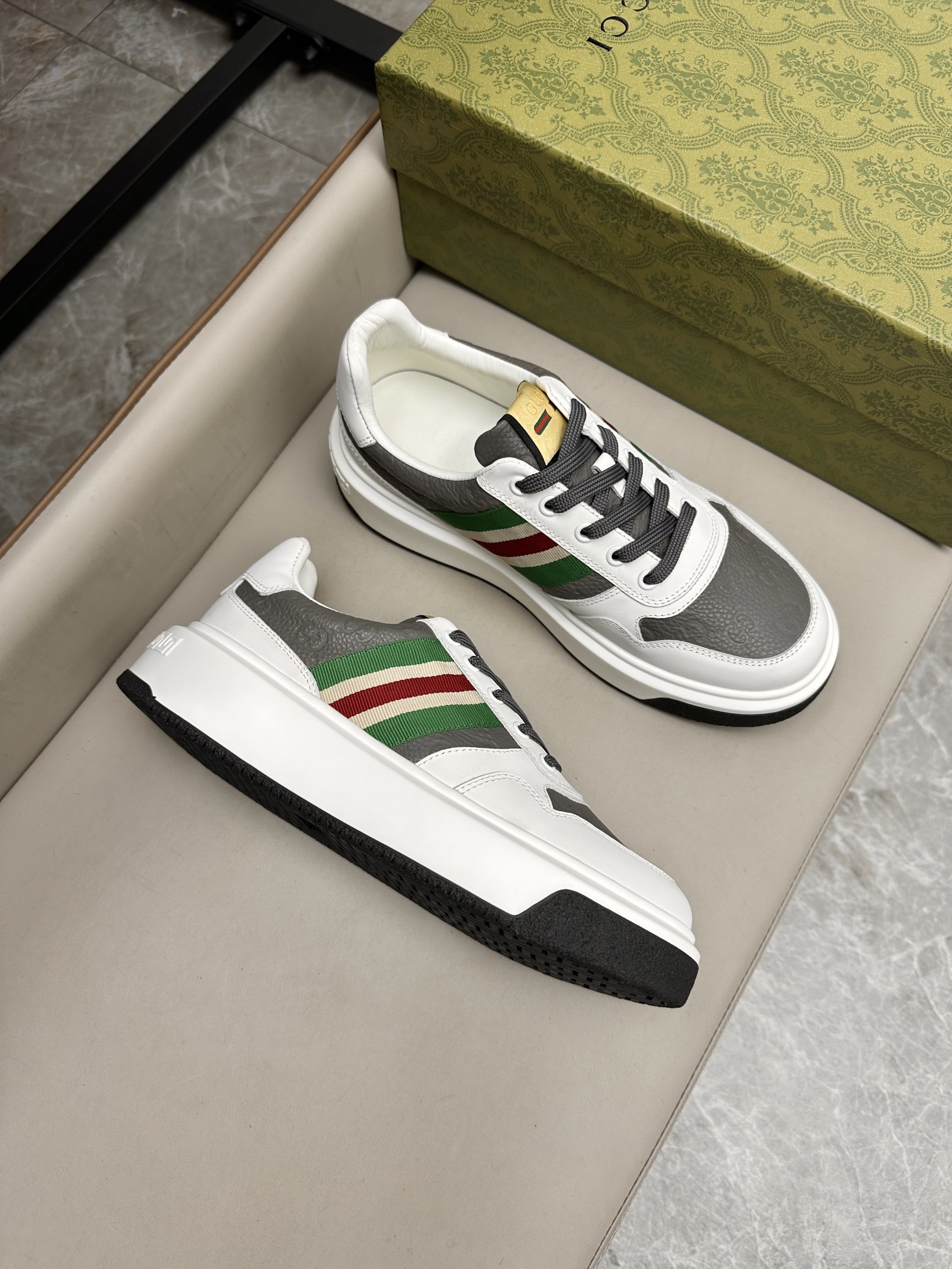 구찌 Gucci 스니커즈