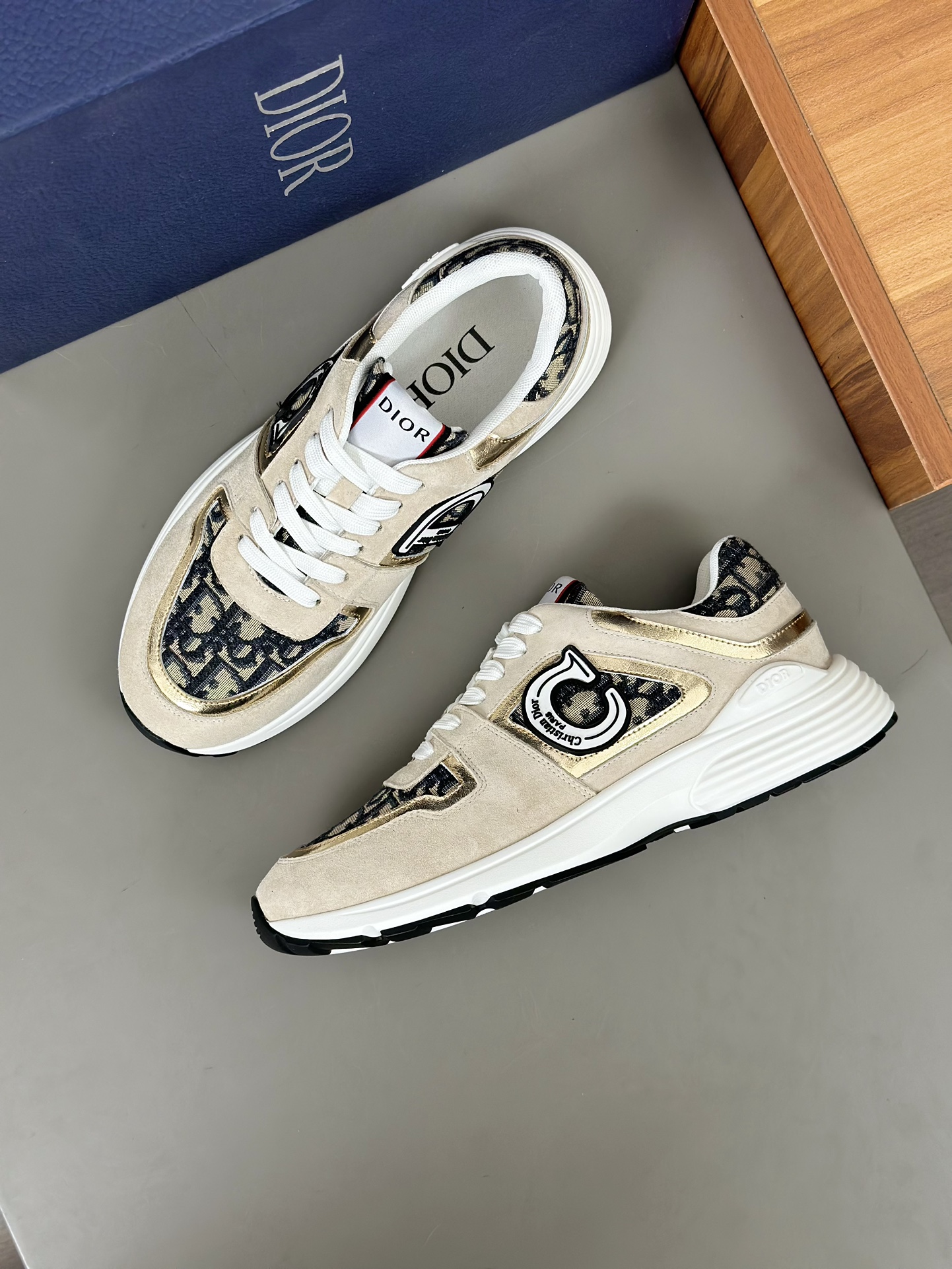 디올 Dior 스니커즈