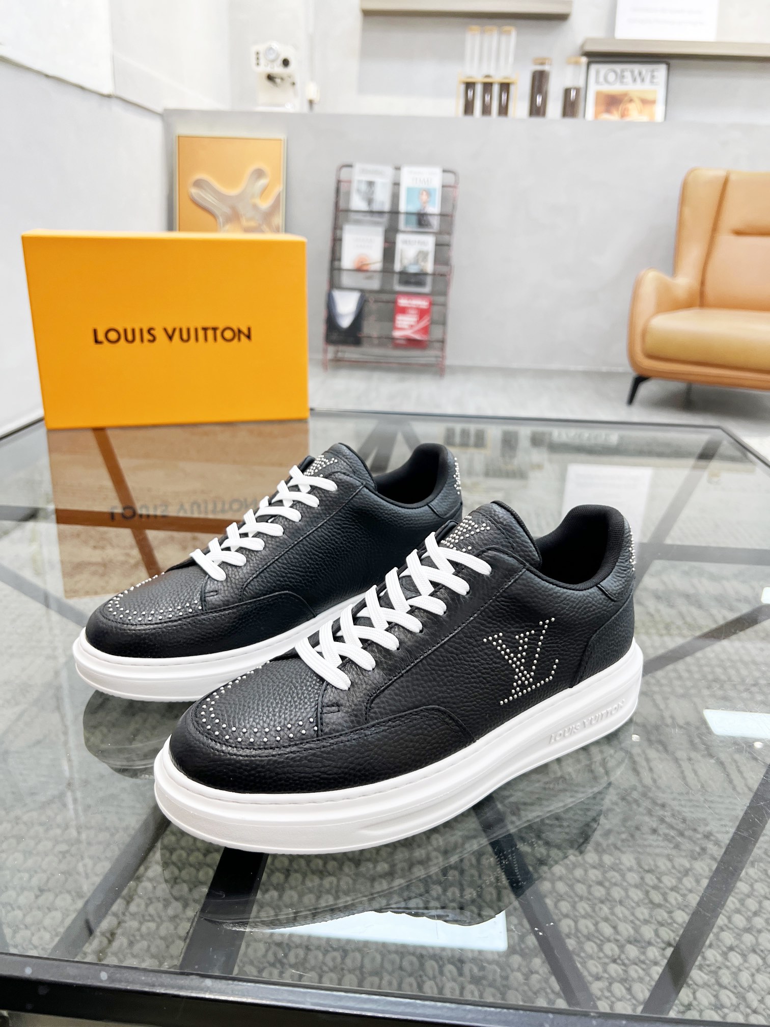 루이비통 Louis Vuitton 스니커즈