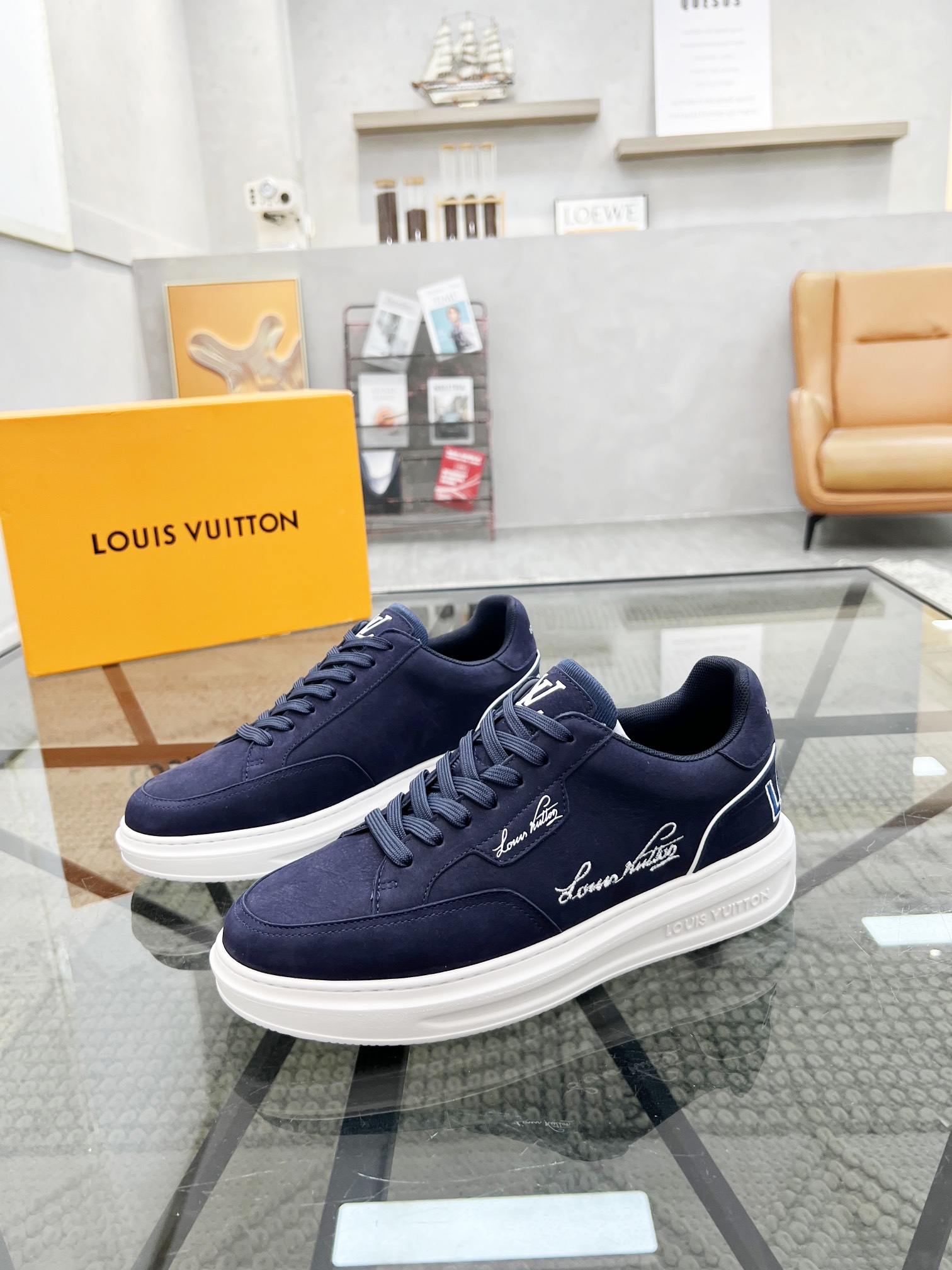 루이비통 Louis Vuitton 스니커즈