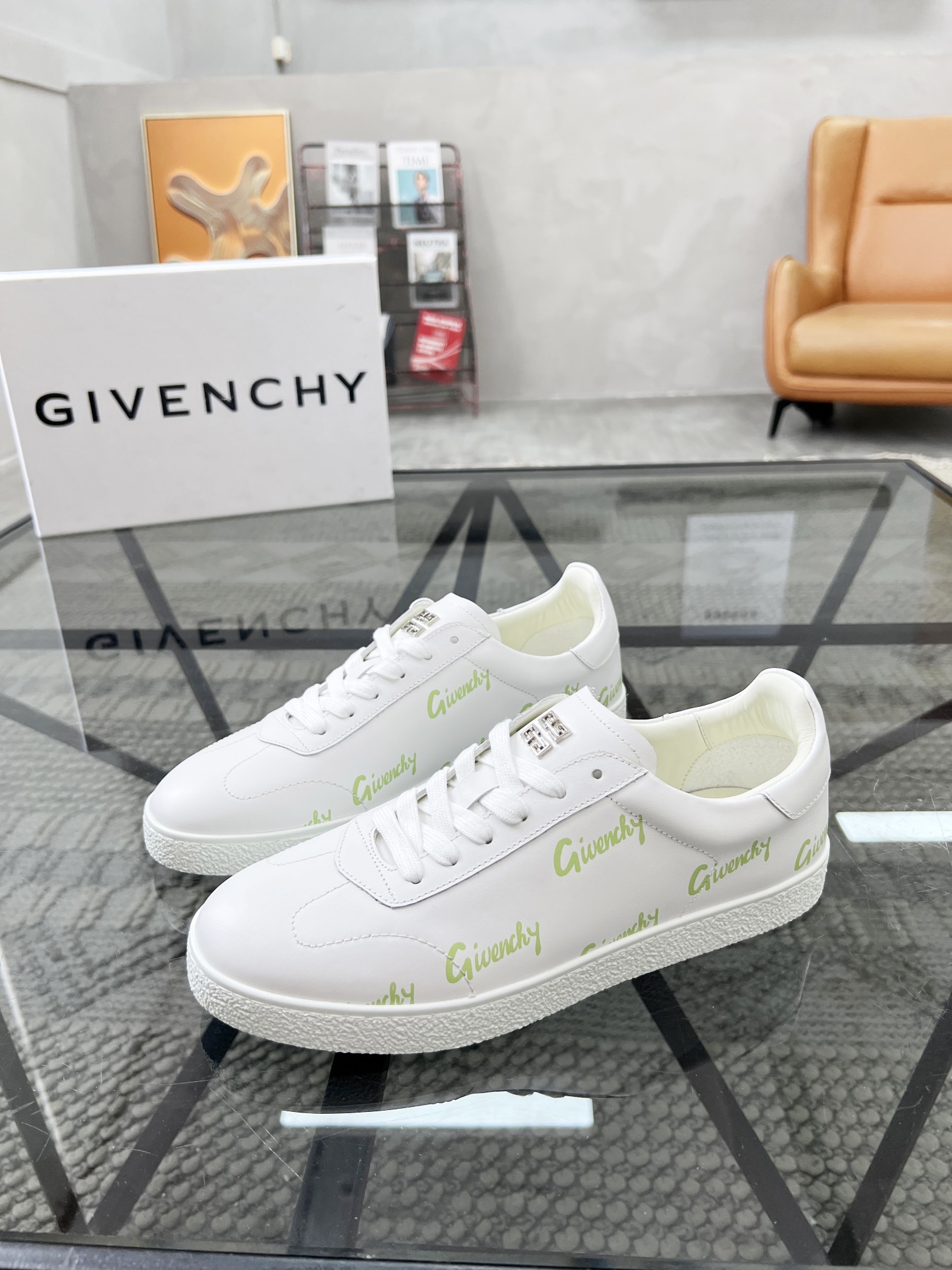 지방시 Givenchy 스니커즈