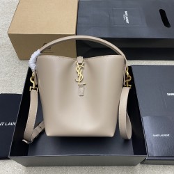 생로랑 Saint laurent/YSL 749036 Le 37 Small in Shiny Leather