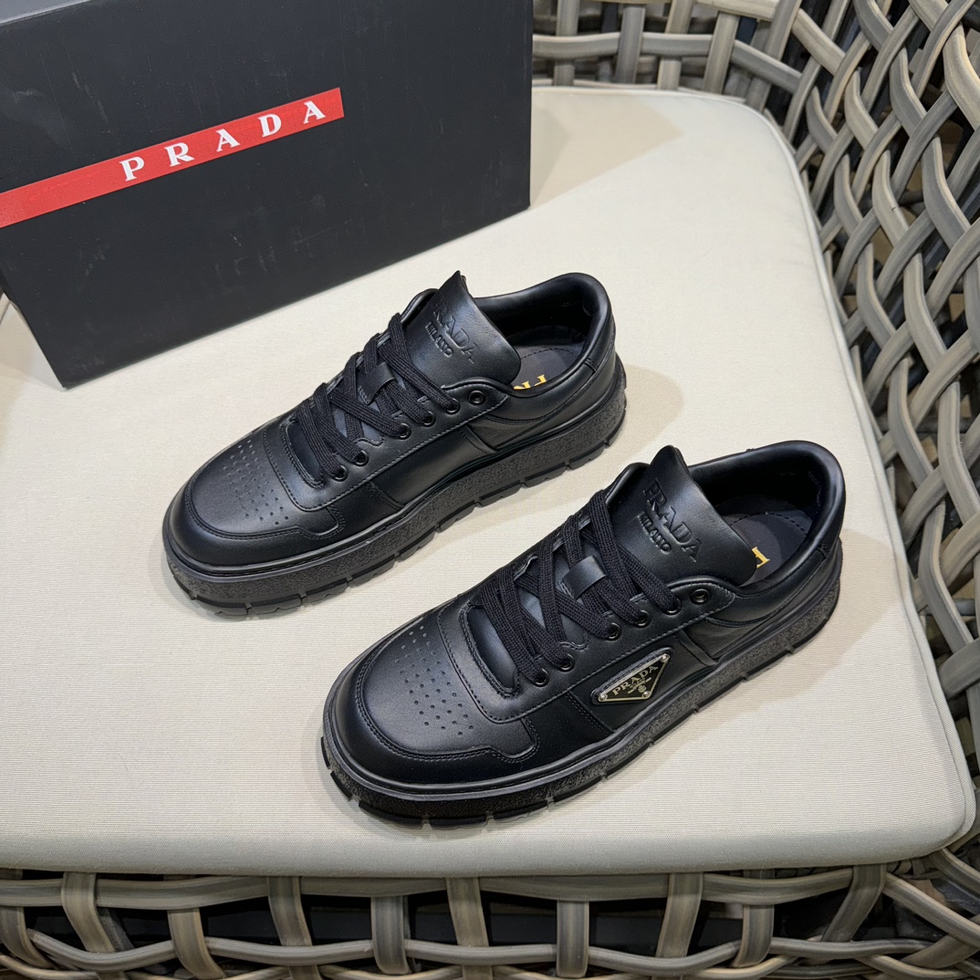 프라다 Prada 스니커즈