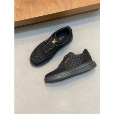 루이비통 Louis Vuitton 스니커즈