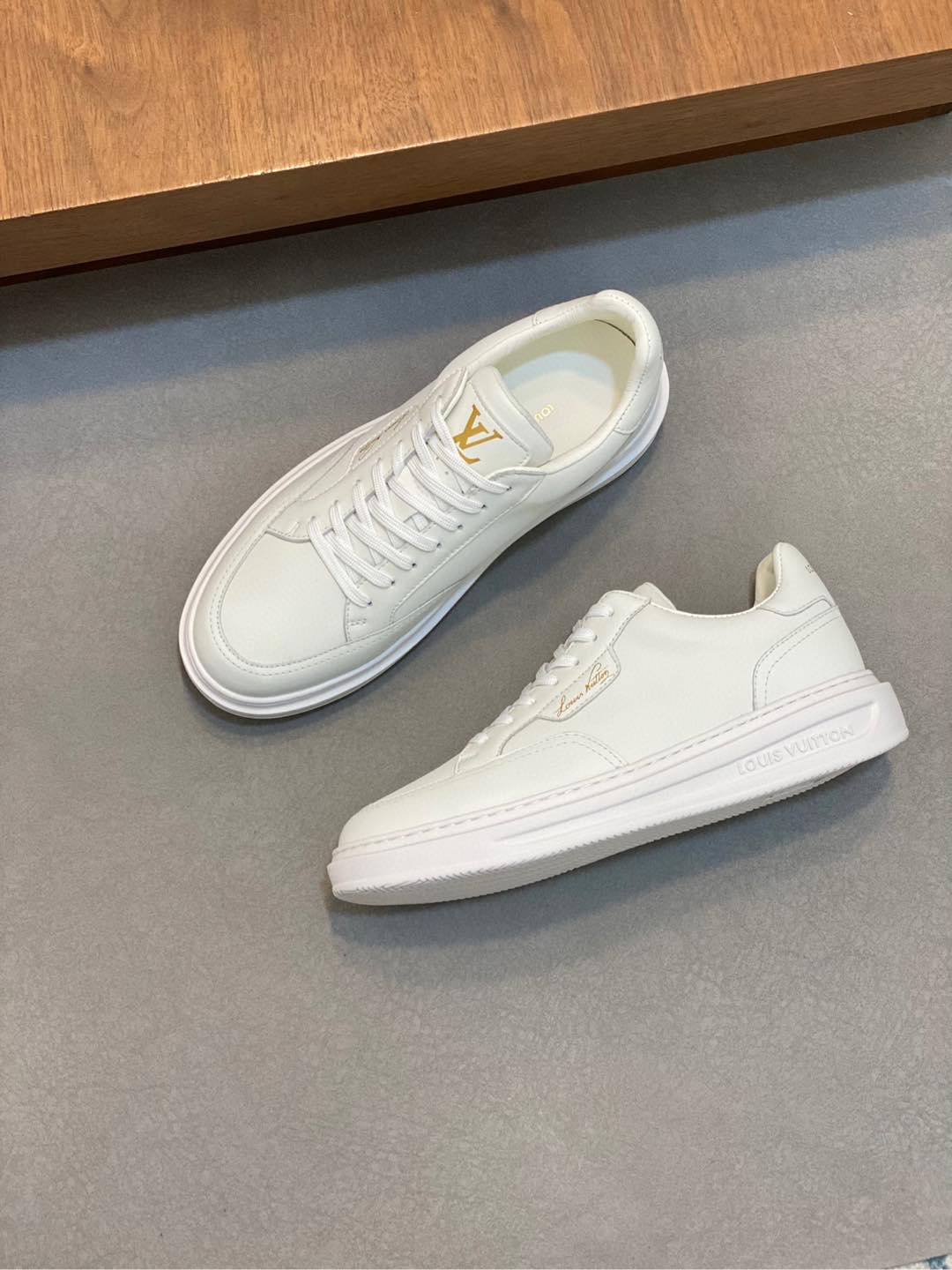 루이비통 Louis Vuitton 스니커즈
