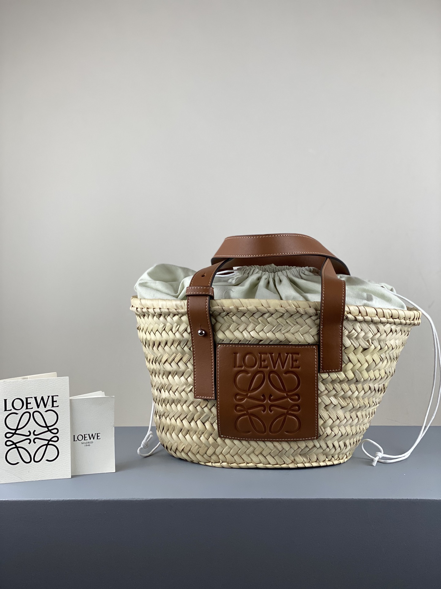 로에베 Loewe 005 Basket 토트 백 33cm