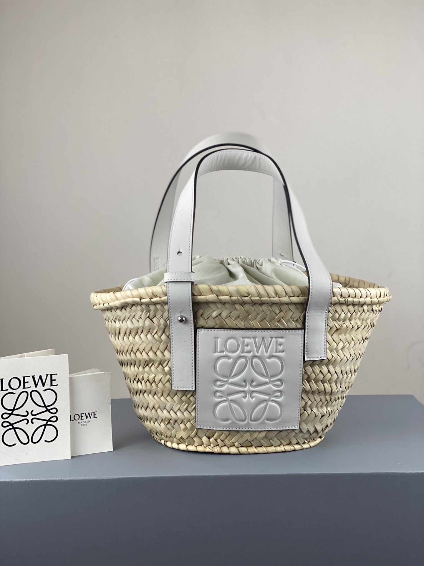 로에베 Loewe 005 Basket 토트 백 33cm