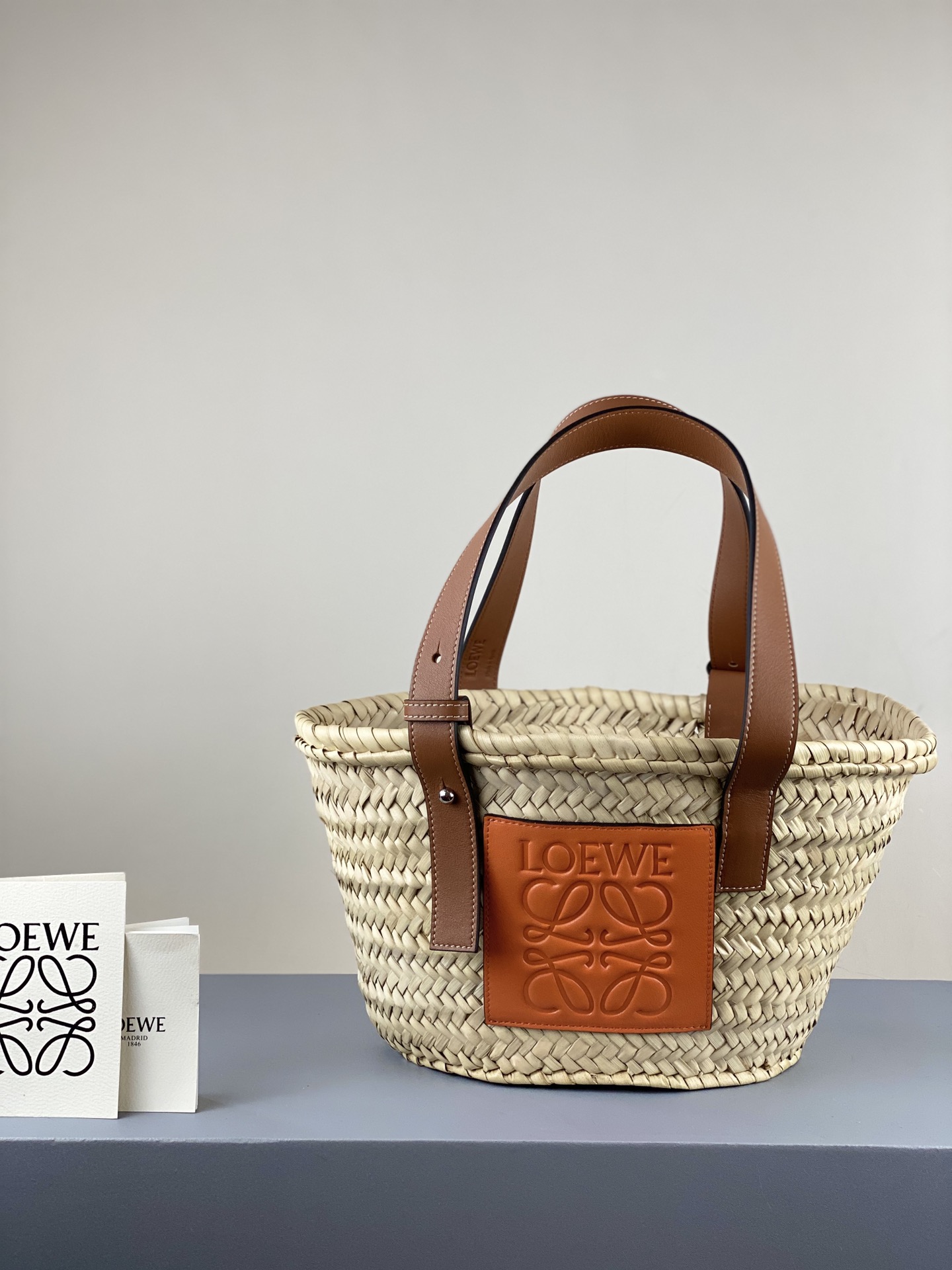 로에베 Loewe 005 Basket 토트 백 33cm