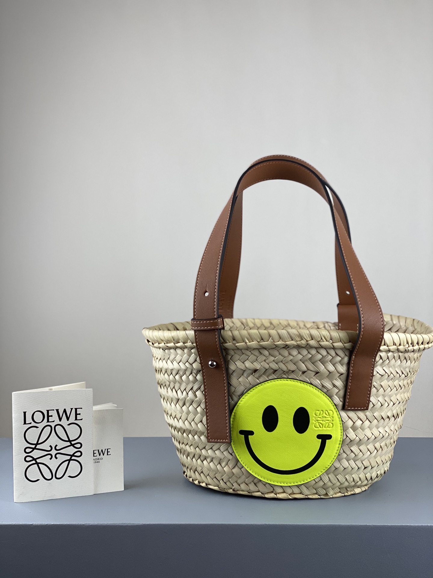 로에베 Loewe 005 Basket 토트 백 33cm