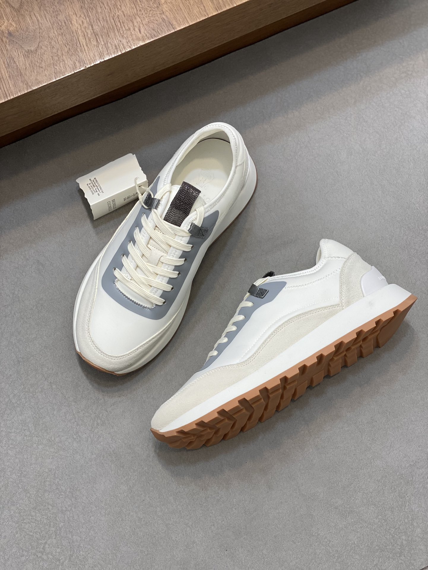 브루넬로 쿠치넬리 Brunello Cucinelli 스니커즈