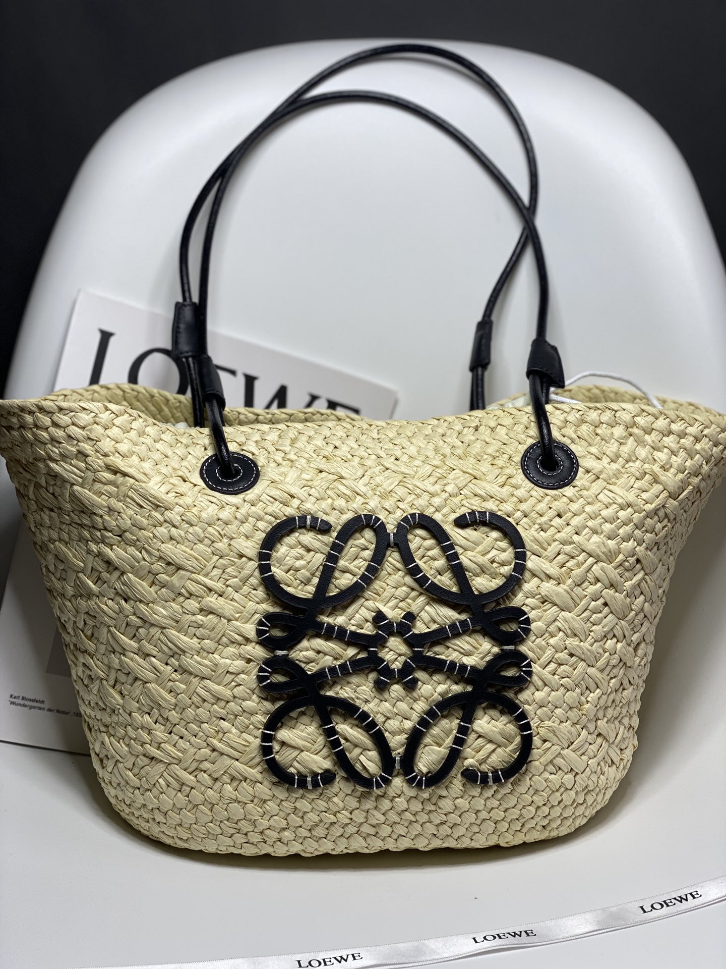 로에베 Loewe 009 Anagram Basket 토트 백 40cm